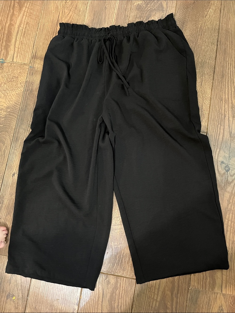 Wide leg, Capri Dress Pant